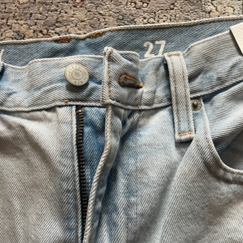 Slouchy Boyfriend Jean in Waterside Wash - Picture 6 of 10